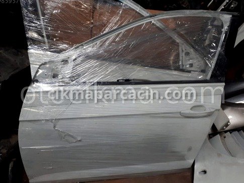 Volkswagen Polo Sol Ön Kapı çıkma parça