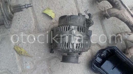 Volkswagen Transporter Şarj Dinamosu çıkma parça - Bulut Otomotiv Orjinal Çıkma ve Yedek Parça İzmir