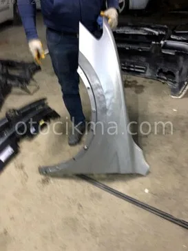 Volkswagen Passat Sağ Ön Çamurluk çıkma parça - Bulut Otomotiv Orjinal Çıkma ve Yedek Parça İzmir