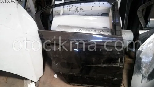 Volkswagen Passat Sağ Arka Kapı çıkma parça - Bulut Otomotiv Orjinal Çıkma ve Yedek Parça İzmir