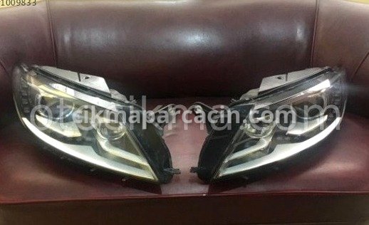 Volkswagen Passat Sağ Ön Far çıkma parça