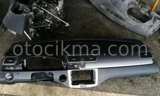 Volkswagen Passat Komple Torpido çıkma parça - Bulut Otomotiv Orjinal Çıkma ve Yedek Parça İzmir