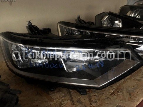 Volkswagen Passat Sağ Ön Far çıkma parça