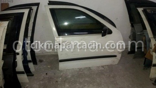 Volkswagen Polo Sağ Ön Kapı çıkma parça