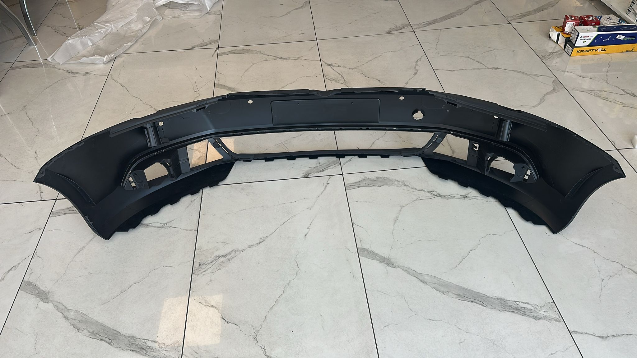 Volkswagen Jetta Ön Tampon 5C6807217G çıkma parça