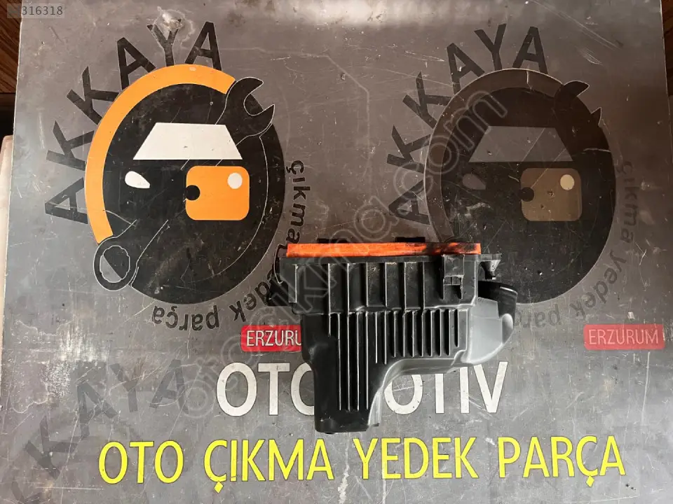 Renault Clio Hava Filtresi Kutusu çıkma parça - AKKAYA ÇIKMA PARÇA Erzurum