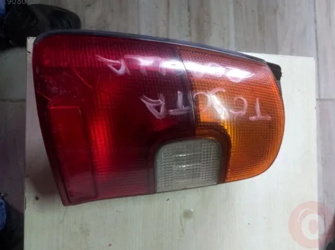 Toyota Corolla Sol Arka Stop çıkma parça - Karma Oto Çıkma Trabzon