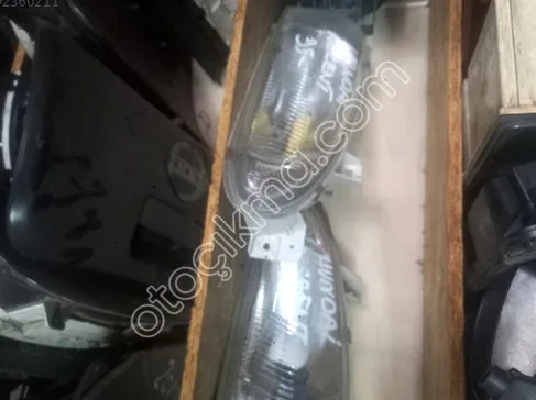 Hyundai Accent Sağ Ön Far çıkma parça - Karma Oto Çıkma Trabzon