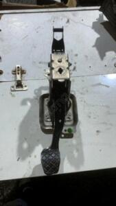 1T1721057K 1T1721057P Volkswagen Caddy Fren Pedalı - Çıkma İzmir