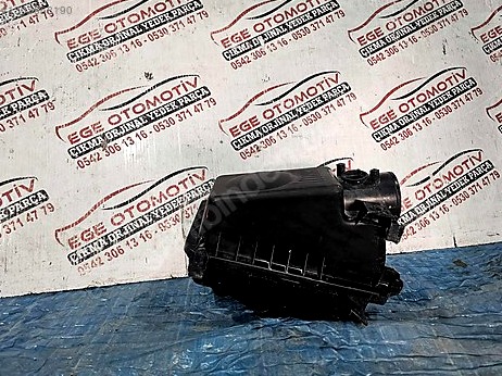 Toyota Corolla Hava Filtresi Kutusu çıkma parça