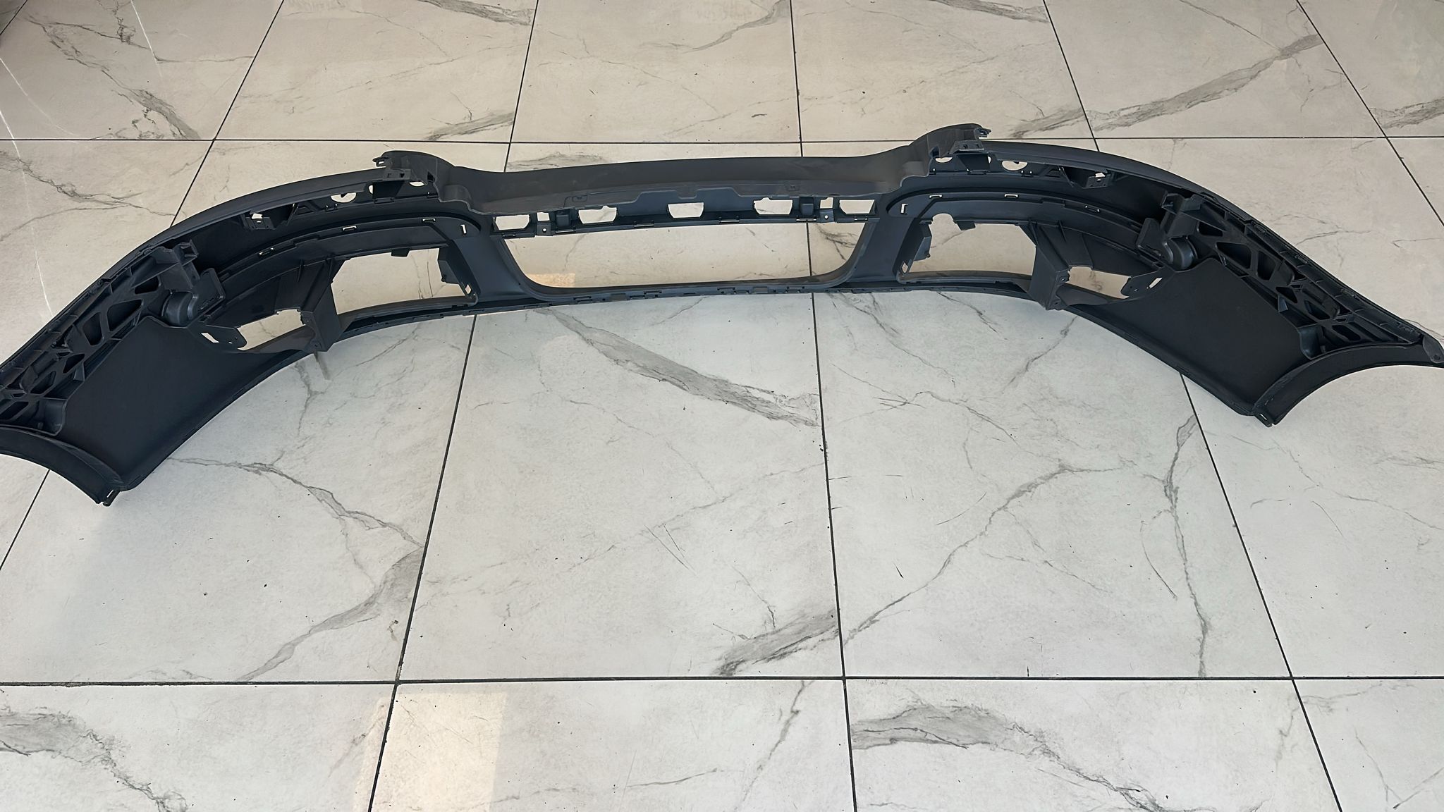 Volkswagen Jetta Ön Tampon çıkma parça