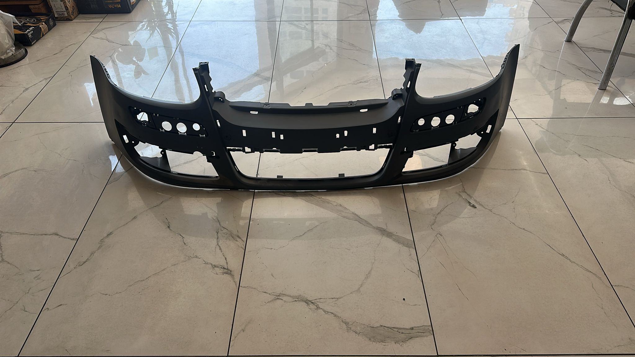 Volkswagen Jetta Ön Tampon çıkma parça