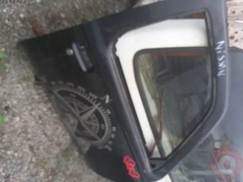 Nissan Skyline Sağ Ön Kapı çıkma parça
