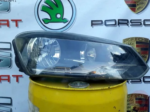 Volkswagen Polo Sağ Ön Far çıkma parça - ANKA OTO YEDEK PARÇA İZMİR