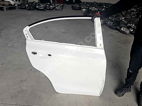 Honda Civic Kapı (Arka Sağ) çıkma parça