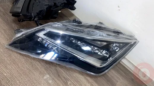 Seat Leon Sol Ön Far çıkma parça - ANKA OTO YEDEK PARÇA İZMİR