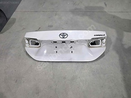 Toyota Corolla Bagaj Kapağı çıkma parça