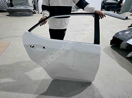 Toyota Corolla Kapı (Arka Sağ) çıkma parça