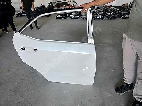 Toyota Corolla Kapı (Arka Sağ) çıkma parça