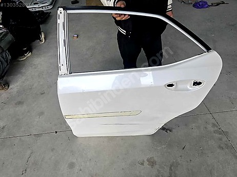 Toyota Corolla Kapı (Arka Sol) çıkma parça