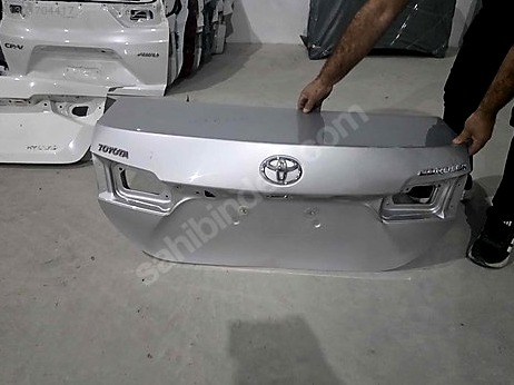 Toyota Corolla Bagaj Kapağı çıkma parça
