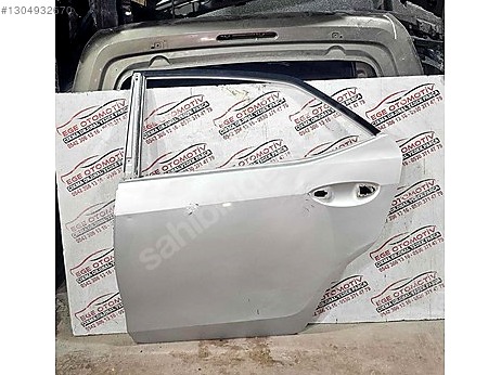 Toyota Corolla Kapı (Arka Sol) çıkma parça
