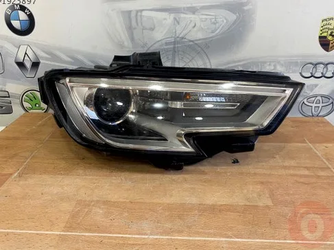 Audi A3 Sağ Ön Far çıkma parça - ANKA OTO YEDEK PARÇA İZMİR