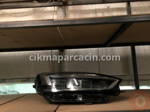 Audi A5 Sağ Ön Far çıkma parça