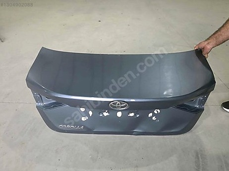Toyota Corolla Bagaj Kapağı çıkma parça
