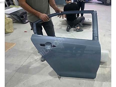 Toyota Corolla Kapı (Arka Sağ) çıkma parça