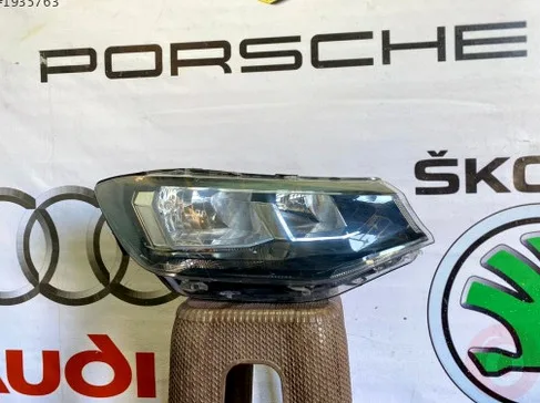 Volkswagen Caddy Sağ Ön Far çıkma parça - ANKA OTO YEDEK PARÇA İZMİR