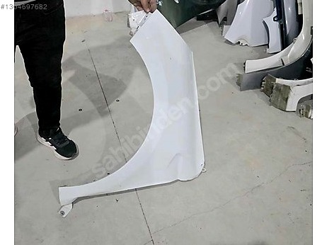 Renault Clio Çamurluk (Ön) çıkma parça