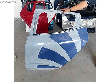 Renault Clio Kapı (Arka Sol) çıkma parça