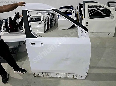 Ford Tourneo Connect Kapı (Ön Sağ) çıkma parça