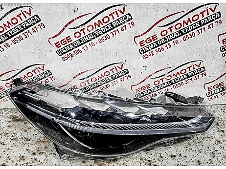 Toyota Corolla Sağ Ön Far çıkma parça
