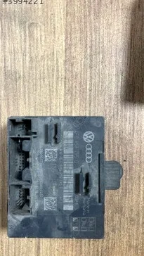 Audi Q5 Sağ Arka Kapı çıkma parça - ANKA OTO YEDEK PARÇA İZMİR