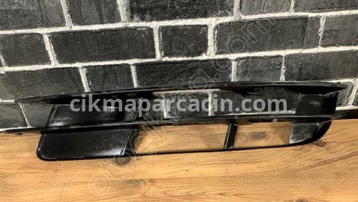 Audi Q7 Sis Farı Çerçevesi çıkma parça