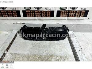 5A2DB49 BMW G20 G22 LCİ PANJUR HAVALANDIRMA MASKESİ ORJ