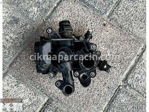 71927306000 BMW 1 SERİSİ F20 F32 G10 F30 TERMOSTAT MUHAFAZAS