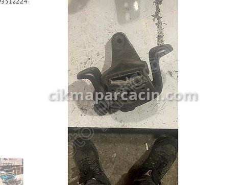 Volkswagen Transporter Motor Takozu & Kulağı çıkma parça
