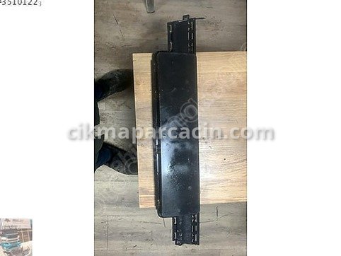 Volkswagen Transporter Plakalık çıkma parça