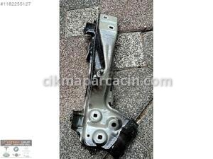 8737204 BMW İX ÇAMURLUK MONTAJ BRAKETİ