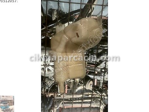 Audi Passat Yedek Su Deposu çıkma parça