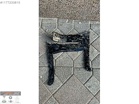 Mercedes-Benz CLA Bakalit çıkma parça