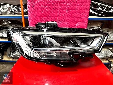 Audi A3 Sağ Ön Far çıkma parça - ŞEHZADE OTO ÇIKMA İzmir