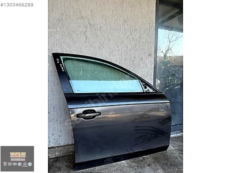 Audi A4 Sağ Ön Kapı çıkma parça