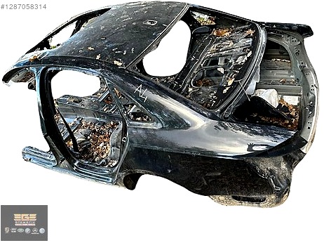 Audi A4 Tavan çıkma parça