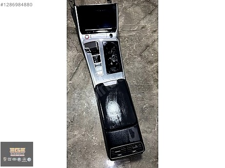 Audi A6 Kol Dayama çıkma parça