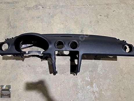 Audi A3 Torpido çıkma parça