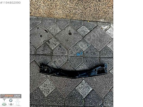 BMW 1 Serisi Üst Panel Demiri çıkma parça